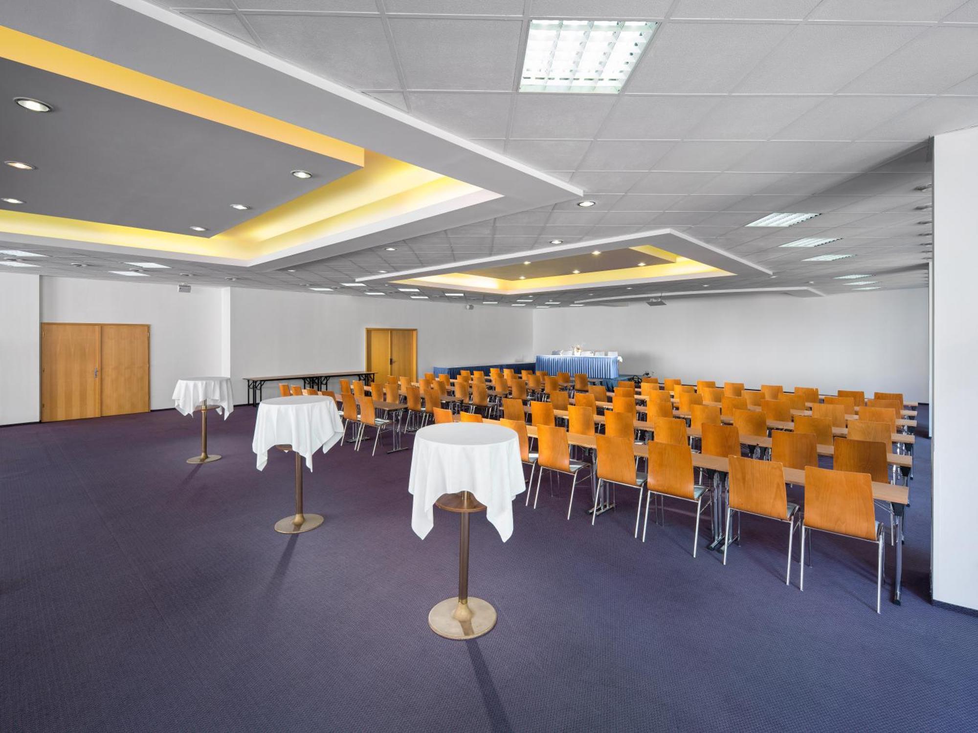 Hotel Cernigov Hradec Kralove Exterior photo