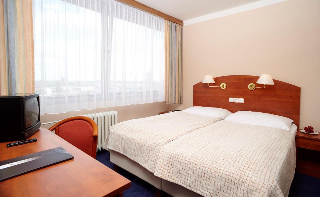 Hotel Cernigov Hradec Kralove Exterior photo